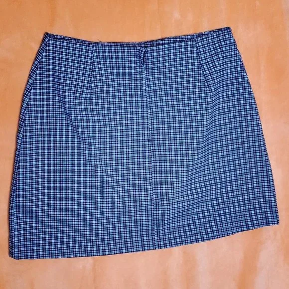 Y2k/vintage Mini Skirt \ - Picture 4 of 4